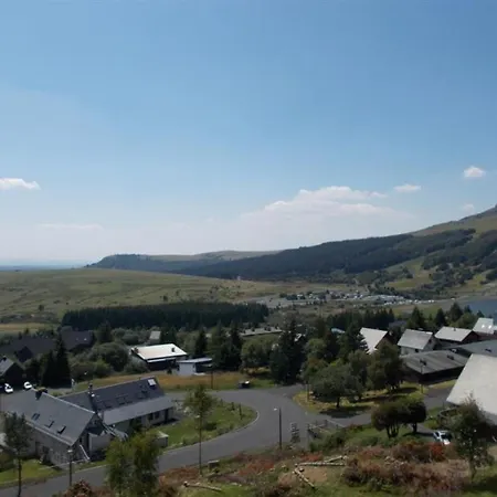 Spacieux Avec Vue Imprenable Sur La Station Super Besse